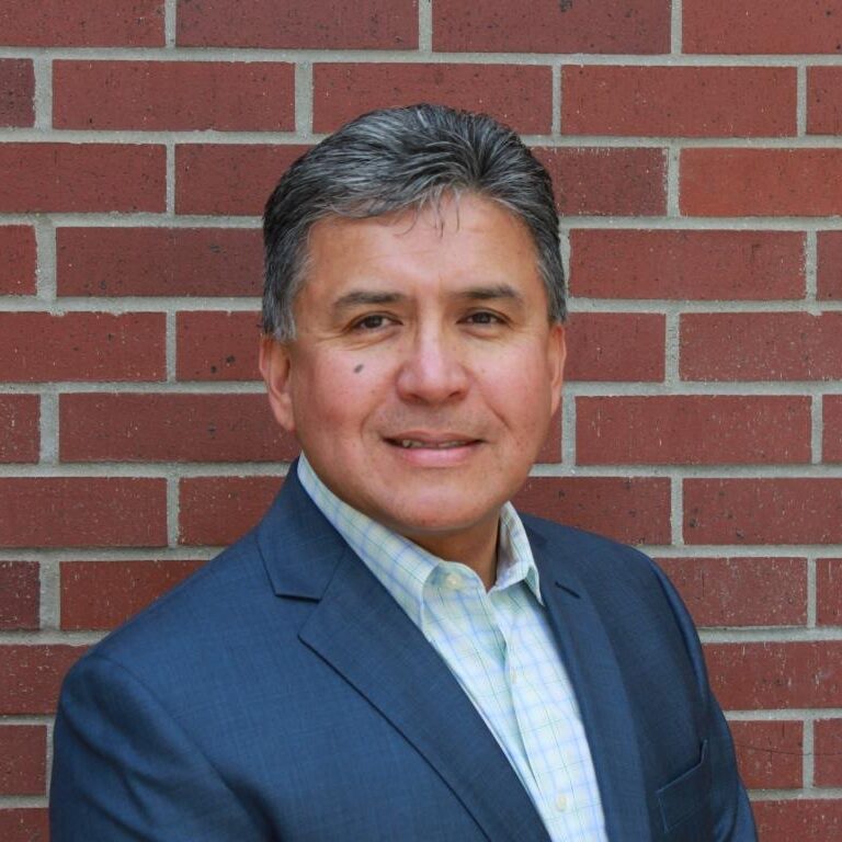 Raul Headshoot 2 z 450KB